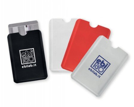 Le tue carte di credito saranno al sicuro in questo Portafoglio con Rfid  Protection in OFFERTA! - Webnews